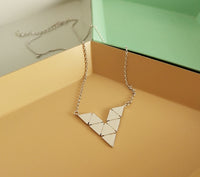Triangle geometric necklace clavicle chain